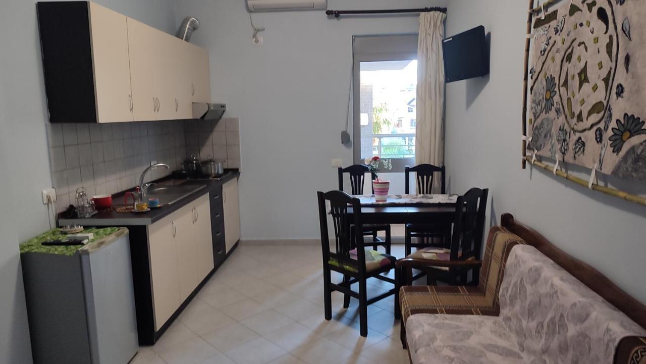 10 Apartmants Olimpia Mir Durres Exterior photo